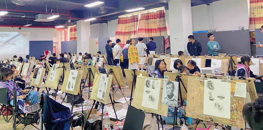 經過廣州美術高考班圍墻魔鬼特訓后的你們！聯考一定必勝，27