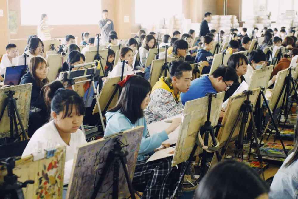 21年美術(shù)統(tǒng)考考多少才能通過？廣州美術(shù)高考班建議美術(shù)生要重視,06
